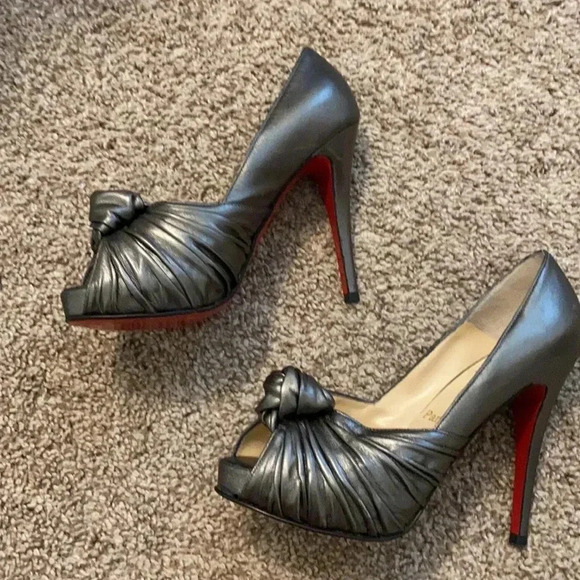 CHRISTIAN LOUBOUTIN HEELS - Picture 2 of 10